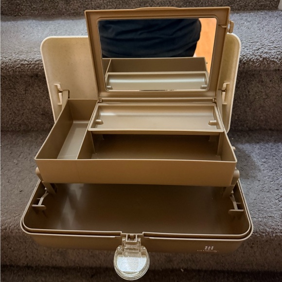 Ulta Beauty Beauty Box Caboodles Cream and Gold Organizer… - Picture 3 of 9